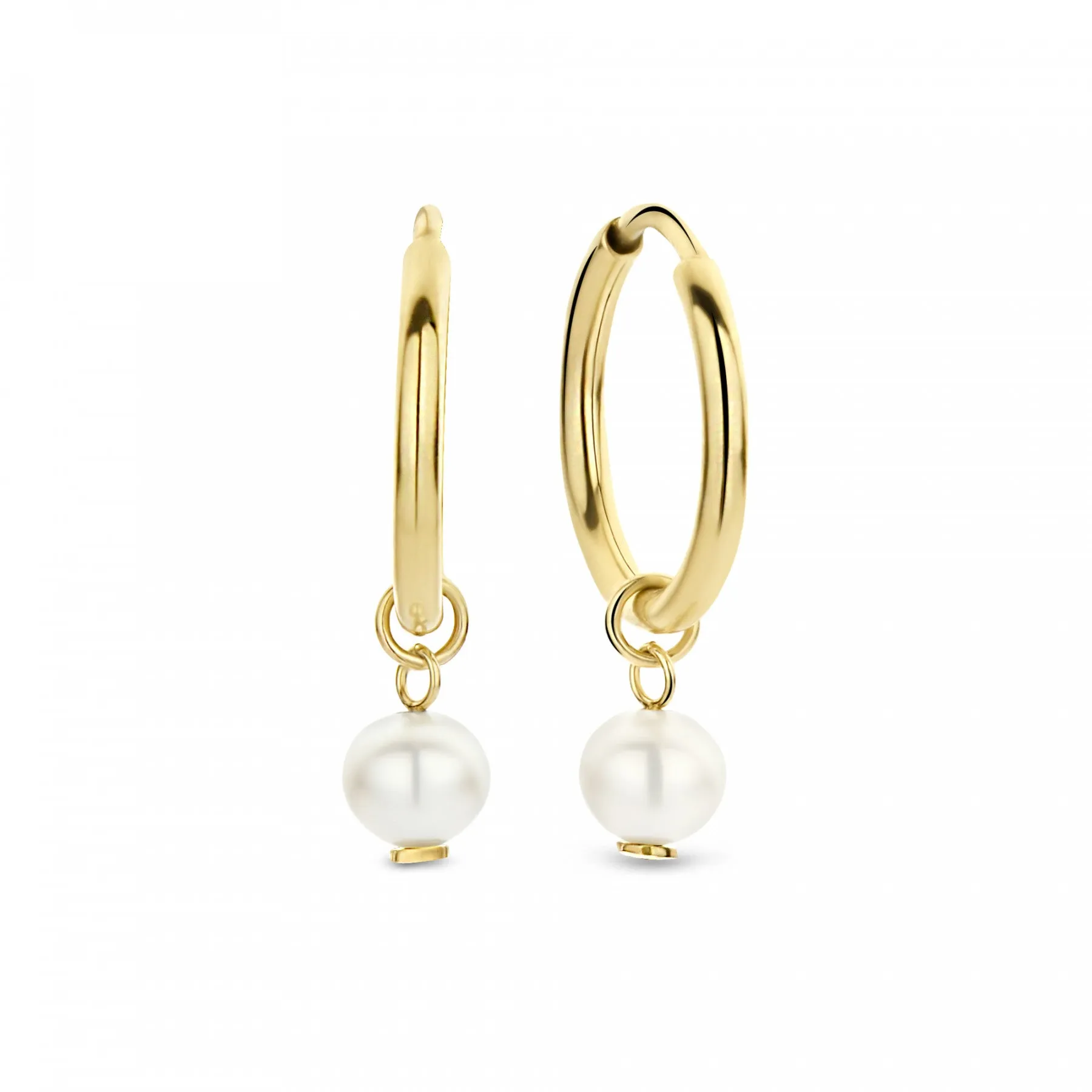 Cadeau d'Isabel 14 karat gold earring set with freshwater pearls