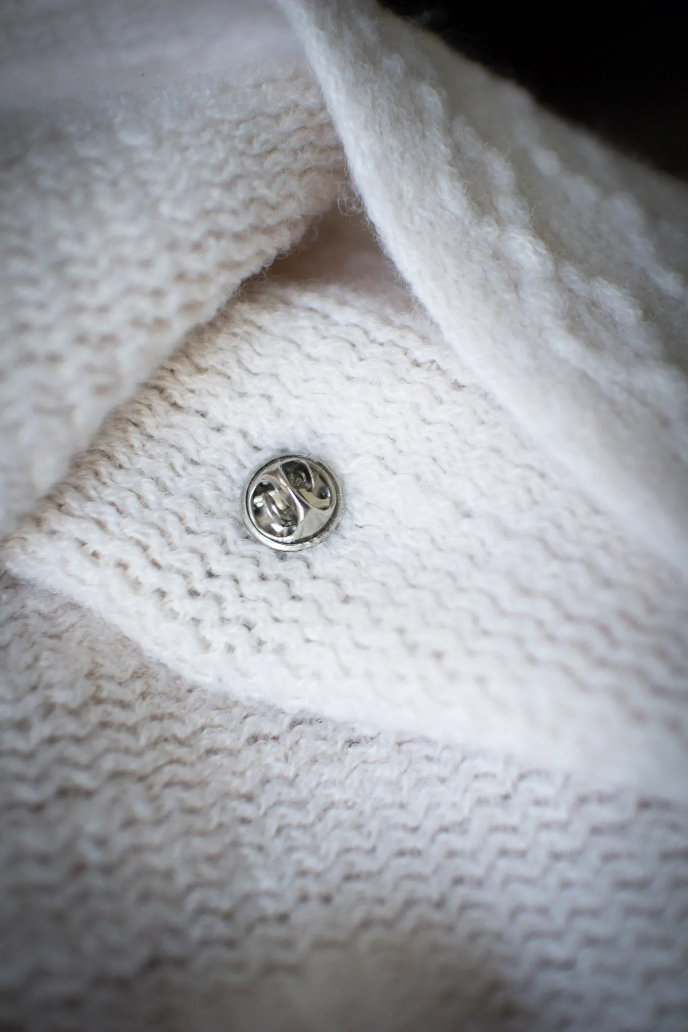 Luwaytini Lapel Pin